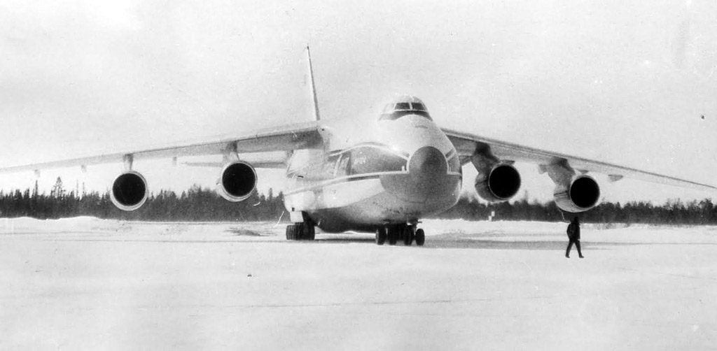 Прилет в Усинск Ан-124 "Руслан"